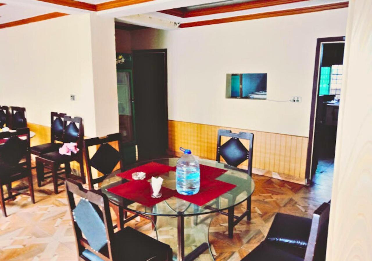 New Islamabad Hotel Екстер'єр фото
