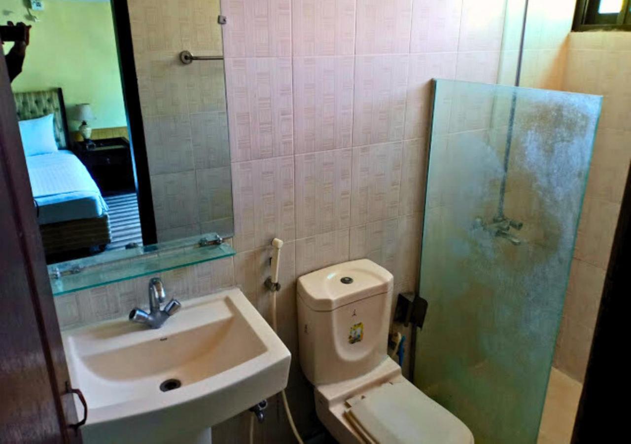 New Islamabad Hotel Екстер'єр фото